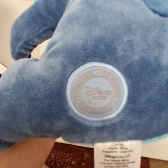 Disney store stitch medium plush - Picture 6 of 11
